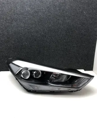 Hyundai Tucson TL Headlight/headlamp 92102D7210