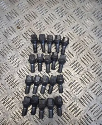 Nissan Qashqai Nuts/bolts 
