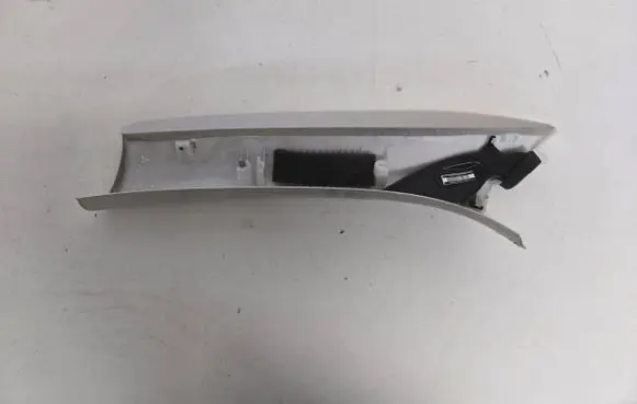 Volvo XC90 (C) pillar trim