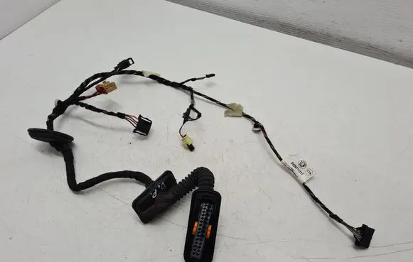 Skoda Fabia Mk3 (NJ) Front door wiring loom 6V0971121T