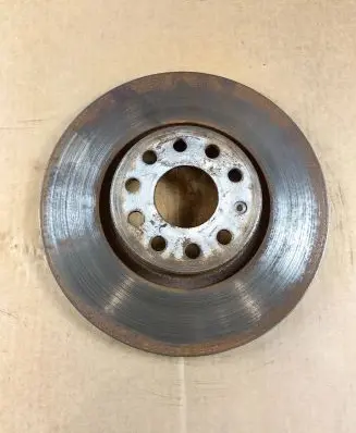 Volkswagen PASSAT B8 Front brake disc 5Q0615301F 1K0615301AA