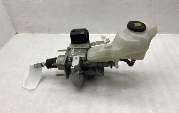Toyota C-HR I Master brake cylinder 4721010040