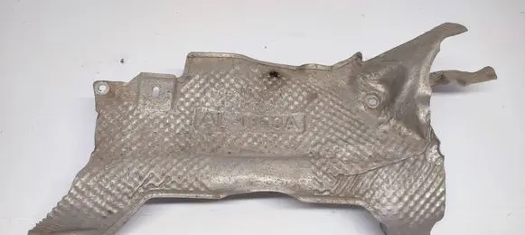 Renault Clio IV Exhaust heat shield 483822393R