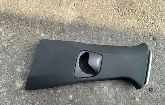 BMW X3 G01 (B) pillar trim (top) 1329347