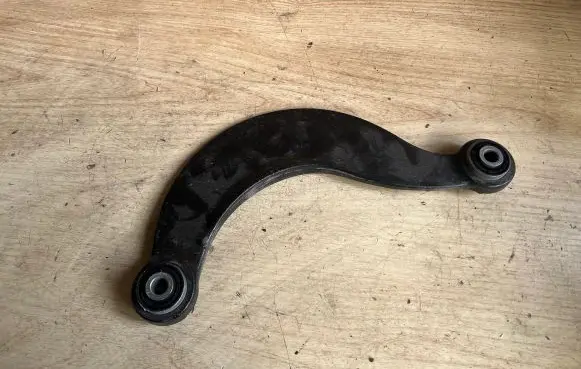 Ford Focus ST Rear control arm AV615500AC