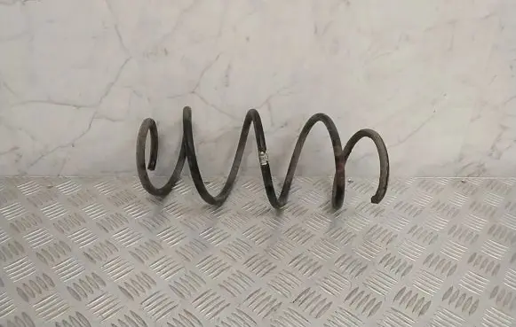 Mercedes-Benz C W204 Front coil spring