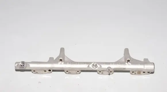 BMW 5 G30 G31 Fuel main line pipe 7639979