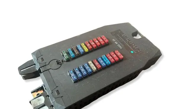 Mercedes-Benz Sprinter W901 W902 W903 W904 Fuse box set A0005402350 03082000 0473500