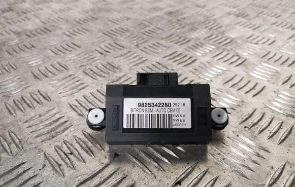 Peugeot 5008 Other control units/modules 9825342280
