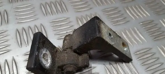 Fiat Stilo Front door upper hinge