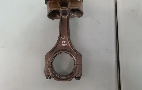 BMW M5 Piston with connecting rod 11257840922 11247838623