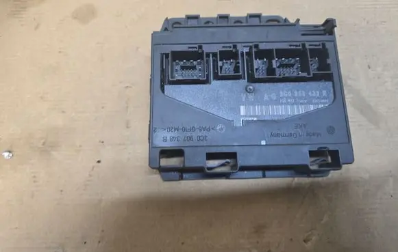 Volkswagen PASSAT B6 Comfort/convenience module 3C0959433R