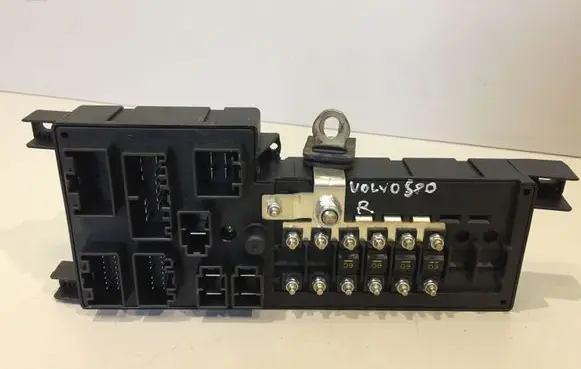 Volvo S80 Fuse module 9494207 518322003