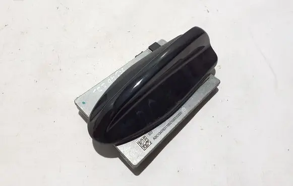 Volvo XC40 Aerial GPS antenna 32334071