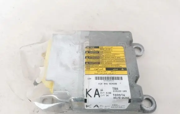 Toyota Avensis T270 Airbag control unit/module 8917005250 89170-05250