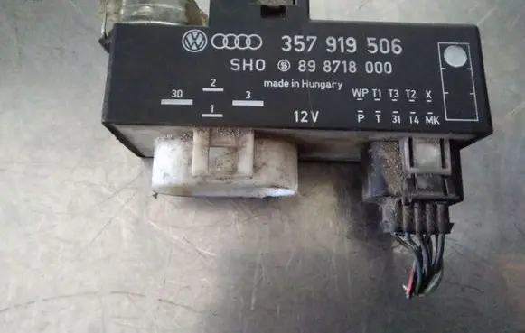Volkswagen Golf IV Coolant fan relay 357919506 898718000