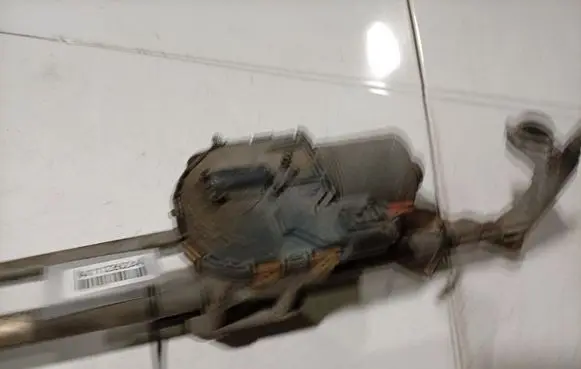 Volkswagen Jetta V Wiper motor 0390241955