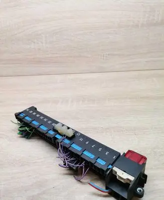 BMW 3 E46 Fuse module 8364532