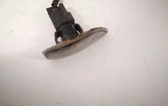 Volvo V70 Front fender indicator light 150723