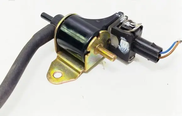 Seat Alhambra (Mk1) Turbo solenoid valve 95NW19496