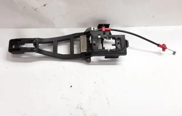 Rear door exterior handle/bracket
