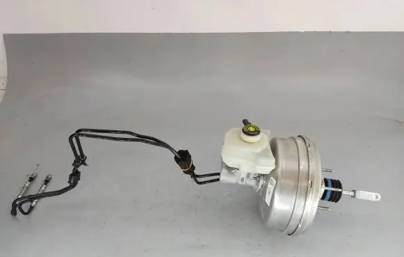 Land Rover Range Rover Sport L494 Brake fluid reservoir JPLA2B195AC