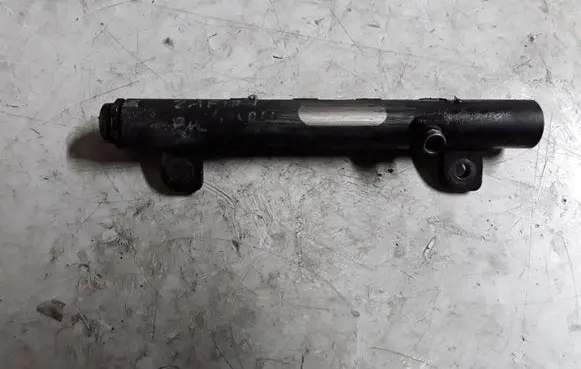 Opel Zafira B Fuel main line pipe