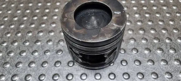 BMW 3 F30 F35 F31 Piston 0843C N47D20C