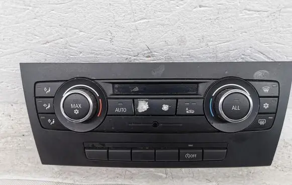 BMW 3 E92 E93 Climate control unit 9242412