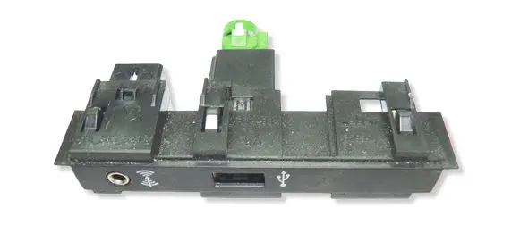 Volkswagen Touran III USB socket connector 5TA863324B