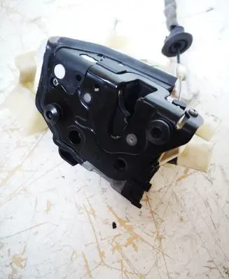 Audi A6 C7 Front door lock 4G1837015A