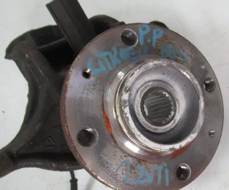Citroen DS3 Front wheel hub spindle knuckle