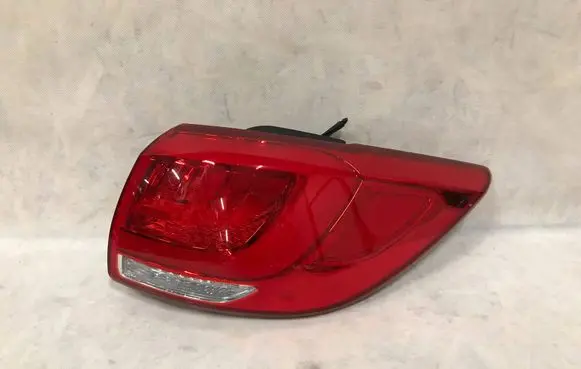 KIA Sportage Rear/tail lights 924023W