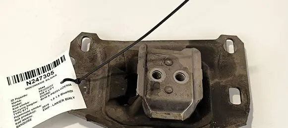 Peugeot 308 Engine mounting bracket 9812667680