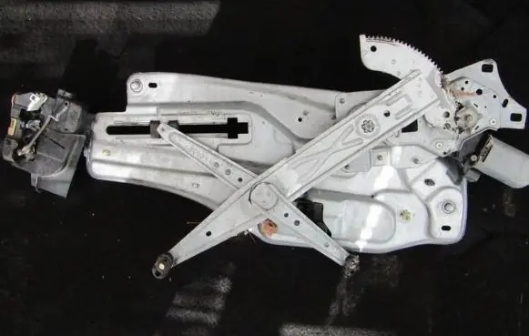 Renault Laguna I Sliding door window regulator with motor 38762782