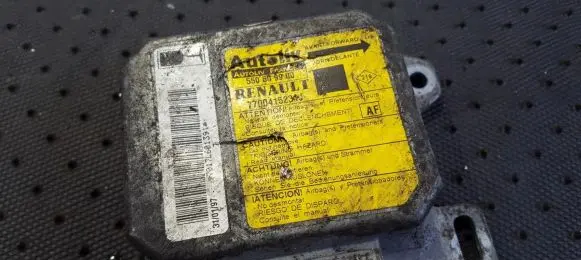 Renault Scenic I Airbag control unit/module 7700415231j 550509900