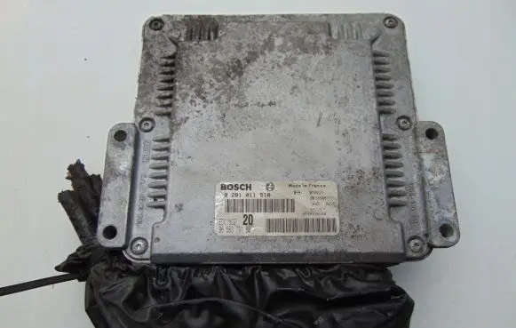 Citroen Xsara Picasso Engine control unit/module 9658373180 0281011518