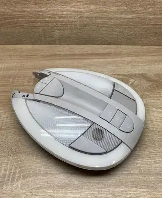 Mercedes-Benz E W211 Front seat light A2118206401 A2118213151
