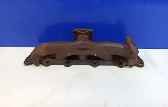 Volvo V60 Exhaust manifold 30757870