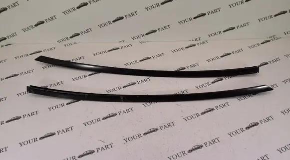 BMW 3 E92 E93 Door glass trim 8036667 8036668