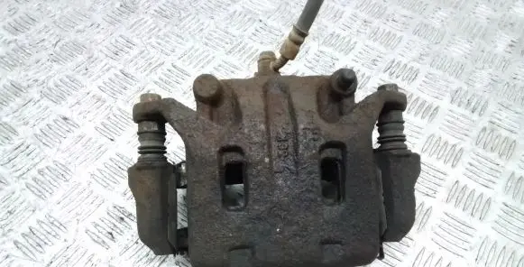 Nissan Navara D40 Front brake caliper