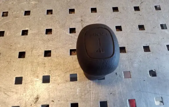 Opel Frontera B Gear lever shifter trim leather/knob