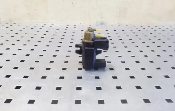 Volvo V40 Turbo solenoid valve 31293964