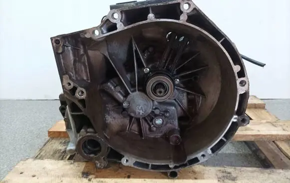 Ford Transit Courier Manual 5 speed gearbox DV1R7002BBF