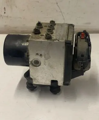 Volkswagen PASSAT B6 ABS Pump 3C0614095P FQ5352006DFY 16027001A