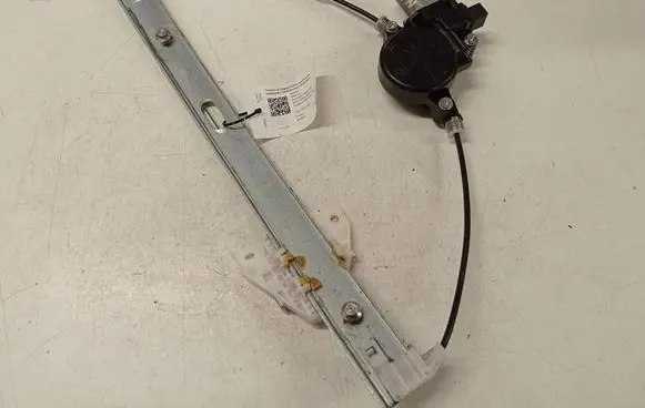 Mazda 6 Front door window regulator with motor D6515958X CM012040 GA558LP