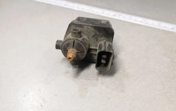 Volvo S40, V40 Headlight level adjustment motor 007878