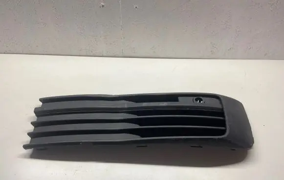 Volkswagen Multivan T6 Front bumper lower grill 7E5853684 63214