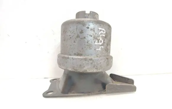 Volkswagen Transporter - Caravelle T5 Engine mount bracket