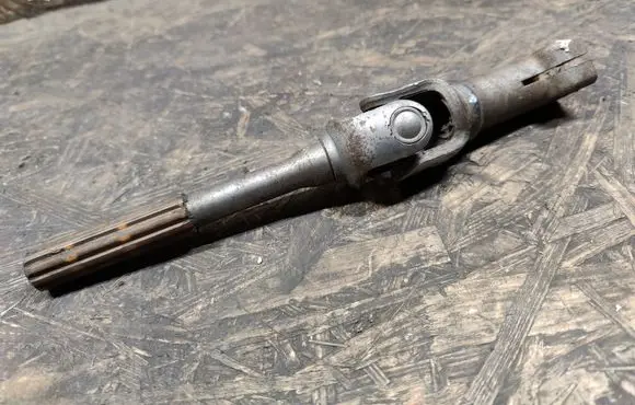 KIA Magentis Steering column universal joint